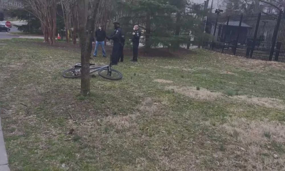 Συναγερμός έξω από το σπίτι της Κάμαλα Χάρις: Συνελήφθη 31χρονος οπλισμένος